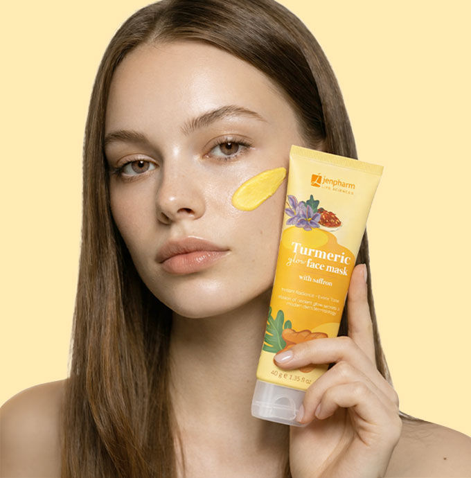 Jenpharm%20-%20Turmeric%20Glow%20Face%20Mask%20%E2%80%93%20Brightening%20Clay%20Mask%20for%20Glowing%20Skin%20%7C%20Turmeric,%20Saffron%20&%20Aloe%20Vera%20%7C%20Dark%20Spots%20&%20Dull%20Skin%20Treatment%20-%20Image%205