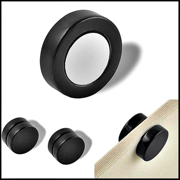 Black%20Magnetic%20Earrings-Top%20For%20Boys%20&%20Girls%20-%20Image%204