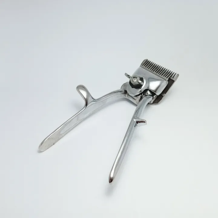 Vintage%20Hair%20Clipper,%20Manual%20beard%20clipper,%20Old%20barber%20tool,%20Hand%20Hair%20Clippers,%20German%20hair%20clipper,%20-%20Image%204