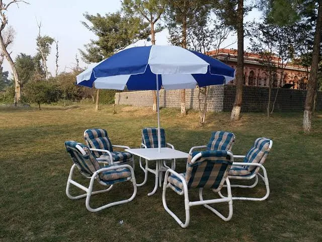 Waterproof%20Outdoor%20Garden%20Chairs%20(set%20of%204)%20-%20With%20Table%20and%20Umbrella%20-%20Image%208