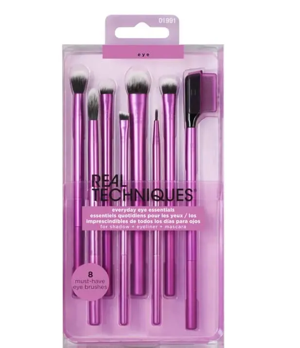 Real%20Techniques%20Eye%20Makeup%20Brush%20Set%20%E2%80%93%20Everyday%20Eye%20Essentials%20Kit%20(9%20Pcs)%20%7C%20Professional%20Eyeshadow%20Brushes%20for%20Blending,%20Liner,%20Crease,%20Smudge%20&%20More%20-%20Image%203