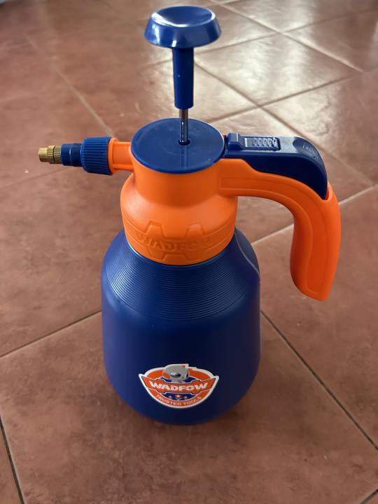 WADFOW%20Pressure%20Sprayer%201.5L%20-%20Image%202