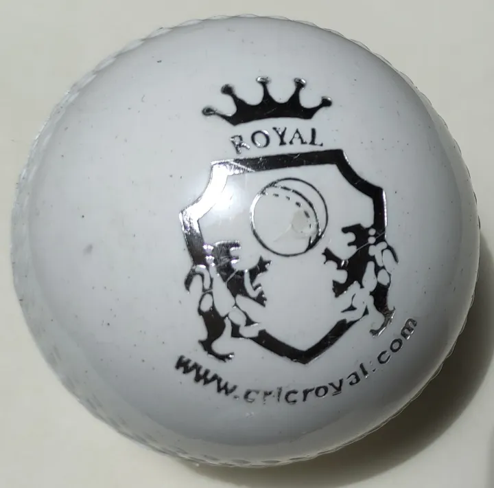 Practice%20Cricket%20Hard%20Ball%20(Synthetic)%20-%20Image%207