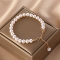White Pearl Beads Beautiful Bracelet for Girls woman. 