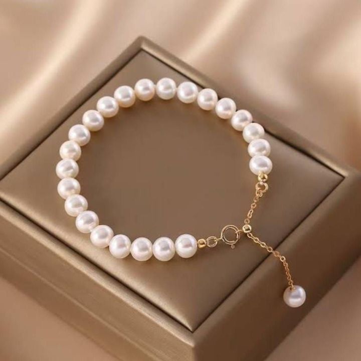 White%20Pearl%20Beads%20Beautiful%20Bracelet%20for%20Girls%20woman%20-%20Image%204