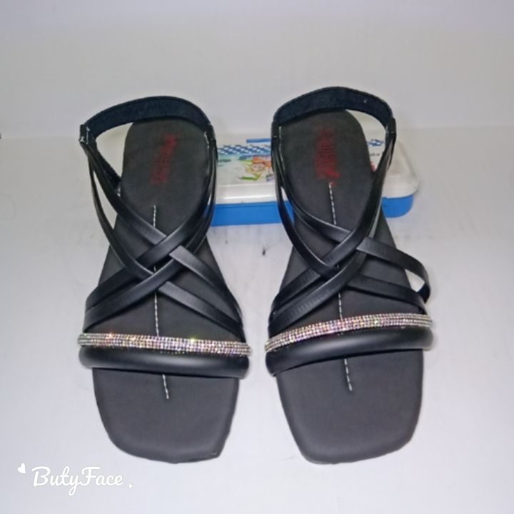 Random%20store%20pk%20Women%E2%80%99s%20&%20Girls%20Fancy%20Sandals,%20Available%20in%20Multiple%20Sizes,%20Soft,%20fancy,%20party,%20formal,%20Flat%20Sandals%20-%20Image%206