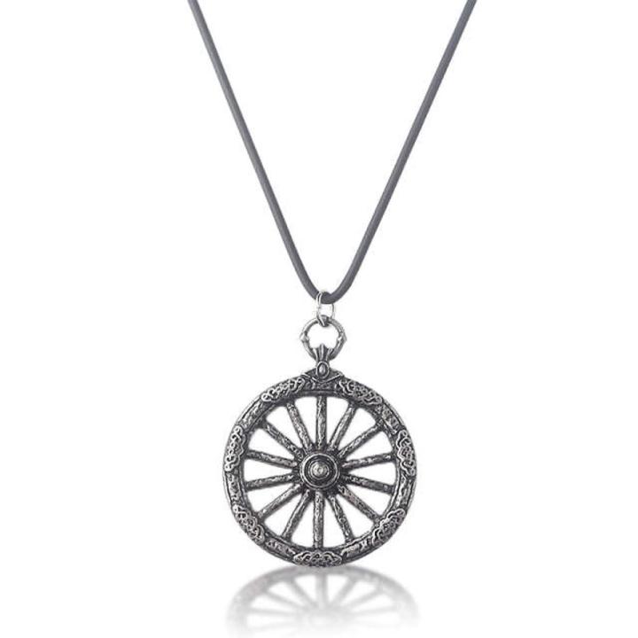 Game Bloodborne Cosmic Eye Necklaces Crow Hunter Wheel Hunter Badge Pendant Necklace Men Women Fans Cosplay Jewelry Gift