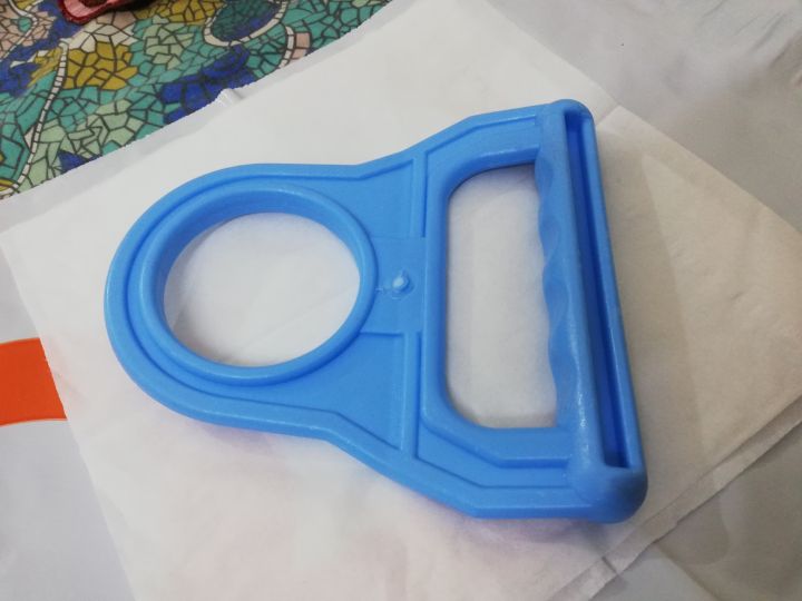 Flat%20Water%20Bottle%20Handle%20-%20Easy%20Lifting%20For%2019%20Liter%20Water%20Bottle%20best%20price%20and%20Quality%20-%20Image%202