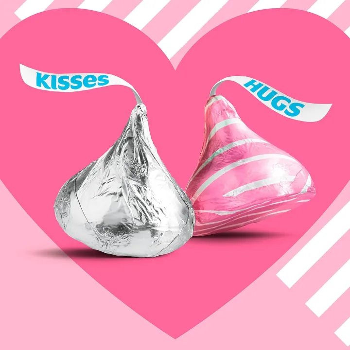 Chocolate%20%7C%20Hershey's%20Kisses%20%20Hugs%20&%20Kisses%20%20white%20creme%20milk%20chocolate%20%7C%20Best%20Gift%20pack%20Heart%20shape%20with%20kisses%20Chocolates%20%7C%20In%20best%20&%20original%20Imported%20quality%20%7C%20184g%20-%20Image%203