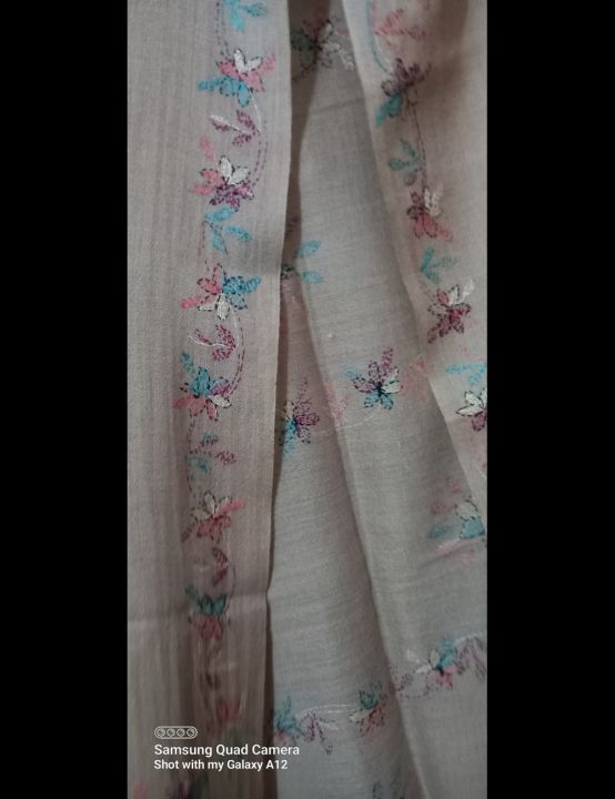 Multani%20Embroidered%20woolen%20Shawl%20-%20Image%205
