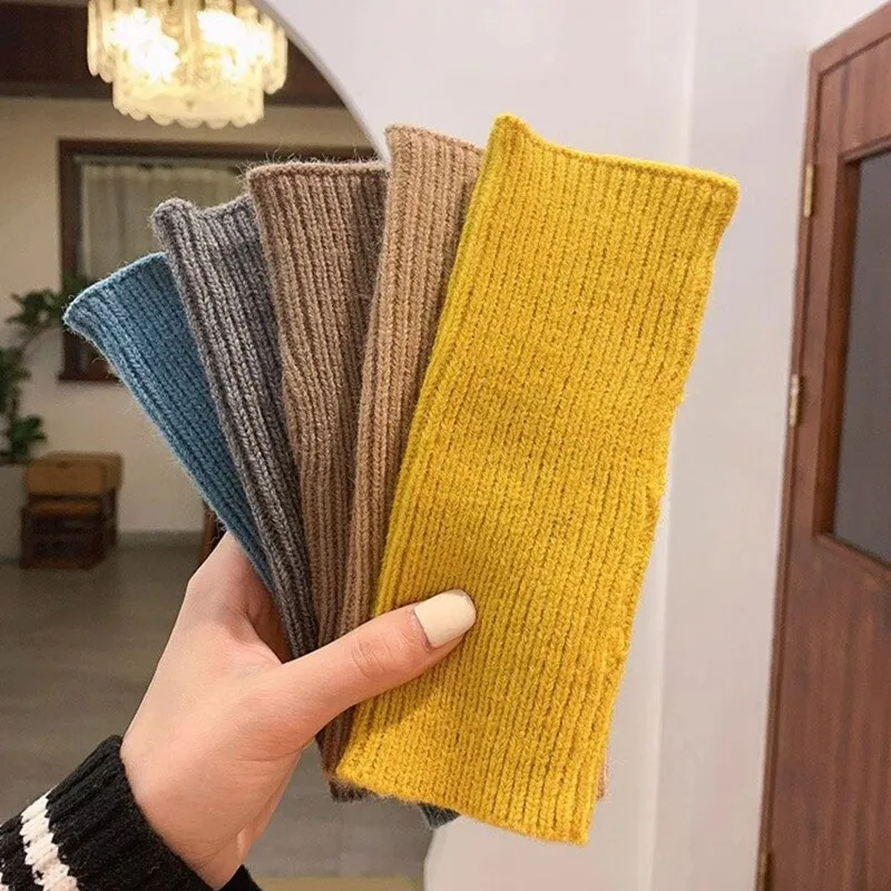 Best Gloves For Fly Fishing In Cold Weather %%currentyear%% - Fisherman Journal