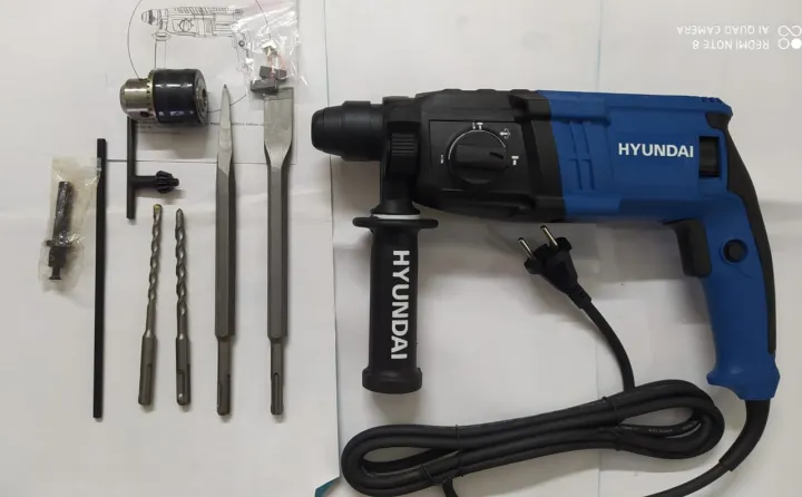 HYUNDAI%20Rotary%20Hammer%20Hilti%20Drill%20Machine%2020mm%20650W%20SDS%20Plus%20HP650-RH%20-%20Image%204