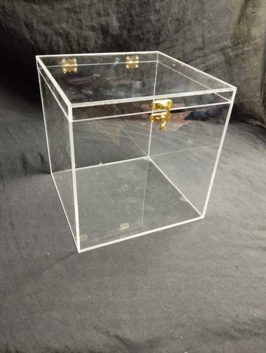 Acrylic%20Plastic%20Gift%20Box%20Size%208x8x8%20Inches%20Transperent%20-%20Image%204