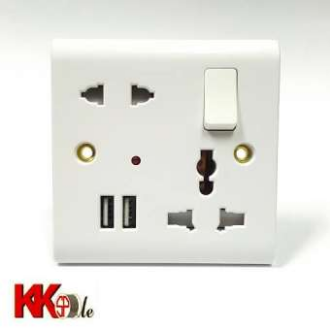 Dual%20USB%20Wall%20Socket%20Multi%20Plugs%20-%20Image%202