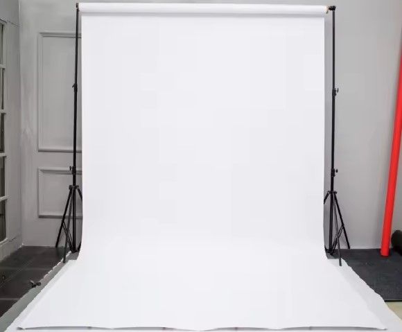 Professional Pure White Studio Backdrop – Photo Background for ID Portraits, Product Photography & Customized Studio Shoots