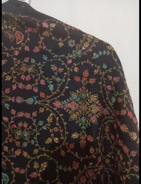 Black%20Pashmina%20Embroidered%20Stole%20-%20Image%207