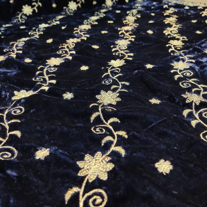 Velvet%20Shawl%20Heavy%20Embroidred%20-%20Best%20for%20Winter%20-%20Bridal%20Shawl%20-%20Shawl%20for%20Wedding%20-%20Image%202