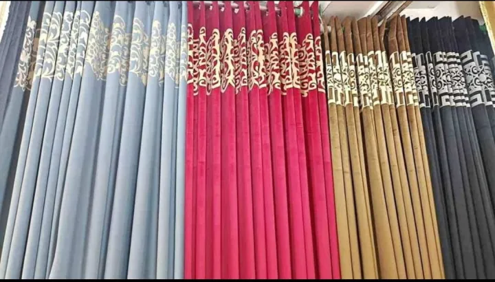 Velvet%20Border%20Curtains%20-%201%20Pair%20(2%20Pcs)%20-%20%20Laser%20cut%20Border%20Design%20-%20Customised%20-%20Image%204