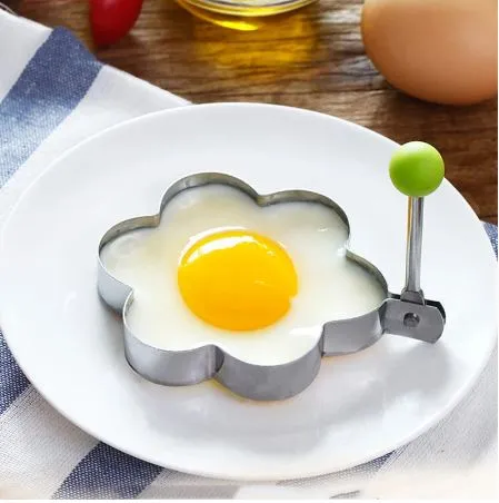 Fried%20Egg%20Cooking%20Mold%20Shaper%204%20Pcs%20Stainless%20Steel%20Kitchen%20Pan%20cake%20Mould%20Ring%20-%20Image%206