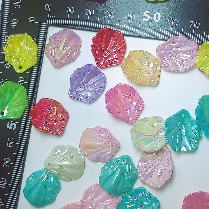 Pack of 15pcs, Multicolor Shell-Shaped Acrylic Beads Charms, petals ...