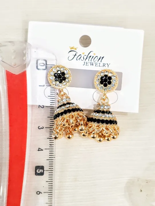 Jhumka%20Earrings%20for%20Girls%20%7C%20Bridal%20Wedding%20Jewelry%20%E2%80%93%20Elegant%20Beautiful%20Golden%20&%20Silver%20Mix%20Designs%20-%20Image%203