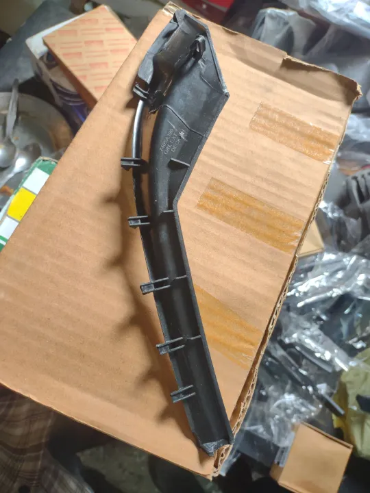 Nissan%20Days%202018-2023%20Wiper%20shield%20corner%20-%20Image%204
