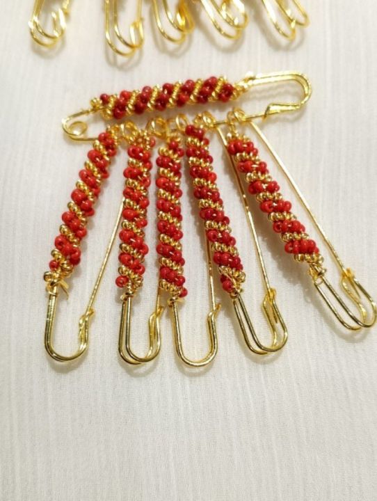 Elegant%20Hijab%20Pins%20%E2%80%93%20Pack%20of%206%20Fancy%20Safety%20Pins%20with%20Seed%20Beads%20-%20Image%202