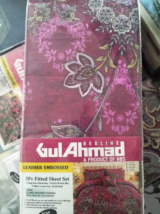 Premium%20Microfiber%20Printed%20Fitted%20Sheet%20(72*78=12)%20%E2%80%93%20Soft,%20Stretchable%20&%20Wrinkle-Free!%20-%20Image%204