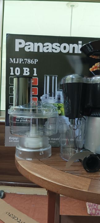 Panasonic%20Food%20Factory%20Juicer,%20Meat%20Chopper%20With%20Blender,%20Whisker,%20Vegetable%20Cutters%20/%20Food%20Processor%20-%20Image%207