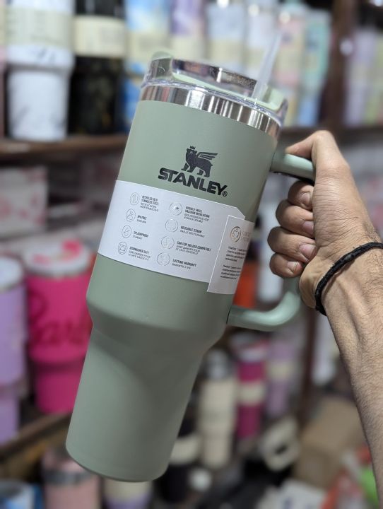 Stanley%20Style%20Tumbler%204Ooz%201200ML%20With%20Handle%20&%20Straw%20%E2%80%93%20Stainless%20Steel%20Vacuum%20Insulated%20Travel%20Mug%20/%20Double%20Wall%20Coffee%20Thermos%20for%20Hot%20&%20Cold%20Drinks%20/%20FlowState%20Water%20Bottle%20for%20Gym,%20Office,%20Outdoor%20Premium%20Hydration%20Mug%20for%20Travel%20&%20Daily%20Use%20-%20Image%205
