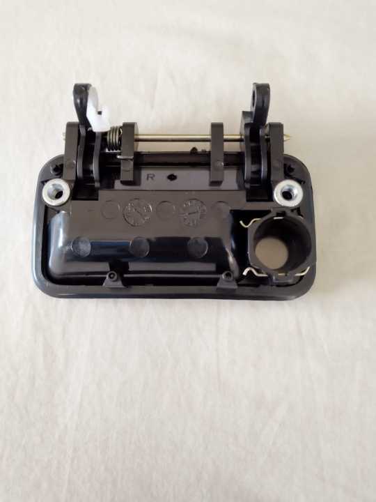 Front%20Door%20Handle%20(outer)%20Suzuki%20Cultus%20VXR/EFI%20(old%20model)%20-%20Image%202