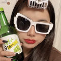 New Style Large and Small Eye Sun Glasses Internet Hot European and American Style Super Popular Eyebrow Picking Funny Personality Irregular Sunglasses for Women. 