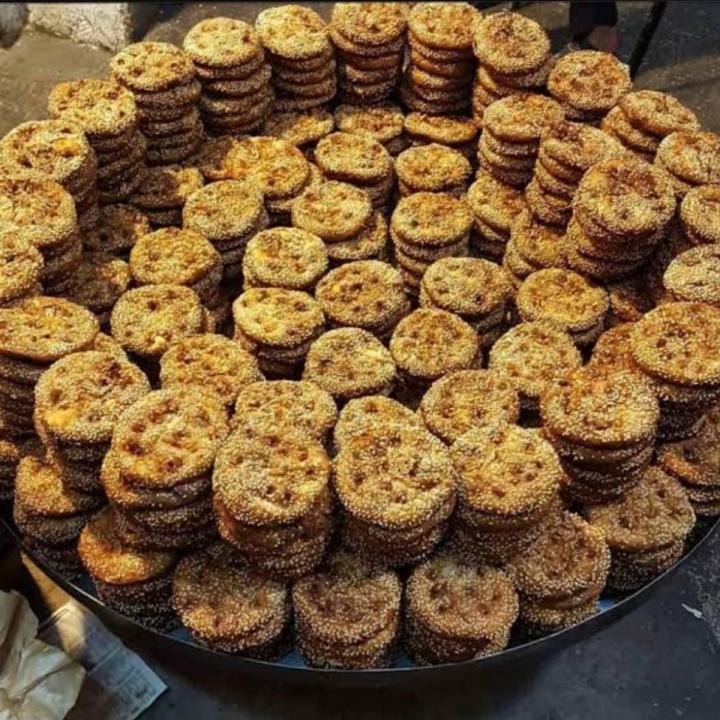 Special Kasuri Andarsay-Kasoori Sweets andarssa - andarsey- 100% Pure Desi Ghee- Famous & Delicious Qasuri Andarsa-Popular sweet dish of Kasur-Unique Gift of Hazrat  Bullah Shah's City.1kg