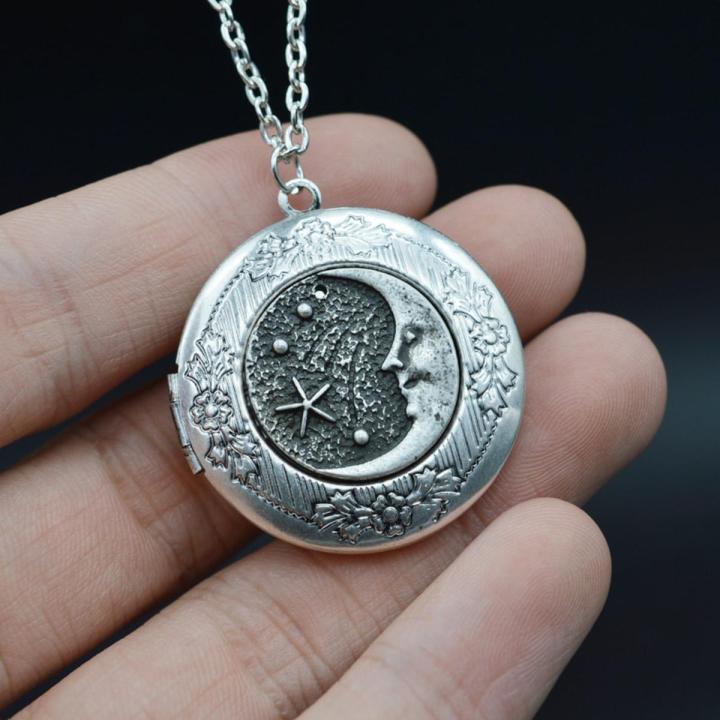 1pcs Charm Moon Stars Lockets Pendant For Mom Girlfriend Memory Locket Necklace Fantasy Photo Locket Pendant Xsh267