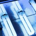 Professional Electronic 4Pcs 365Nm 9W Dr UV Lamp Light Bulb Tube Replacement Art Polish Manicure. 
