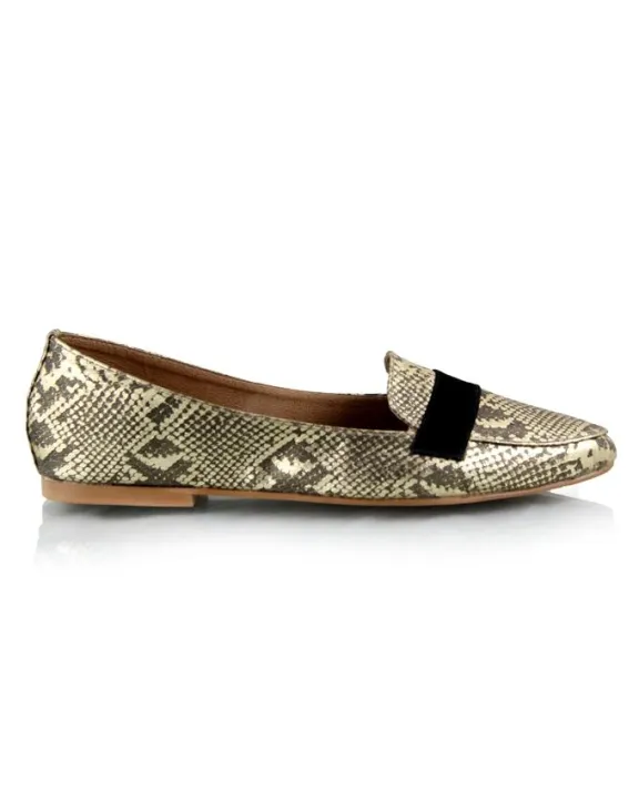 Golden%20And%20Black%20Faux%20Leather%20Pump%20Flats%20For%20Women%20-%20Image%203