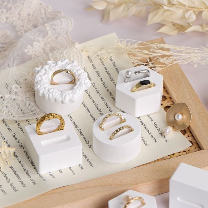 New White Gypsum Jewelry Ring Display Rack Lightweight Creative Display Box Storage Holder Photography Props
