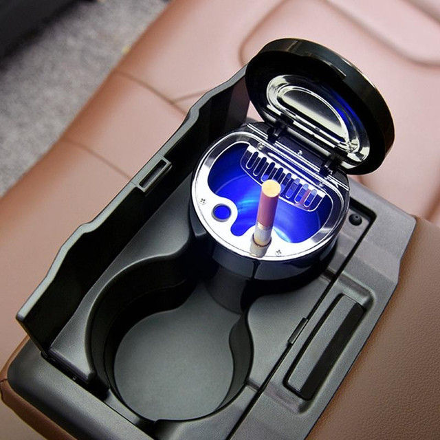 Car%20Ashtray%20Universal%20-%20Quartz%20Watch%20Car%20Ashtray%20with%20Beautiful%20LED%20Lighting%20-%20Solid%20and%20Durable%20Product%20-%20Image%206
