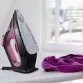 Braun TexStyle 1 Steam Iron SI 1070 Purple/black. 