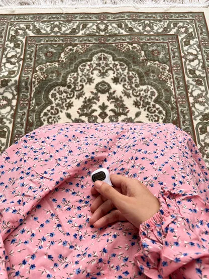Stitched%20Namaz%20Chadar%20with%20Sleeves%20For%20Women%20and%20Girls%20All-Season%20Cotton%20Fabric%20Irani%20Modest%20Prayer%20Style%20Random%20Print%20Colors%20-%20Image%207