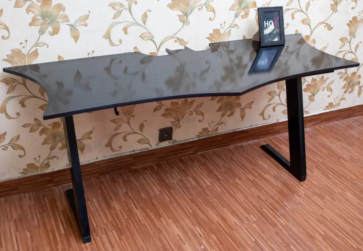 Batman%20Gaming%20Desk%20Ultra%2070%20inches%20wide%20space%20Gaming%20Top%20Batman%20Design%20Gaming%20Play%20station%20Office%20Workstation%20Study%20Table%20-%20Image%204