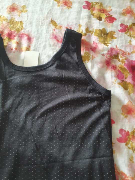 pack%20of%202%20ladies%20vest%20undergarment%20pure%20cotton%20women's%20vest%20stretchable%20shameez%20tank%20tops%20shape%20-%20Image%204