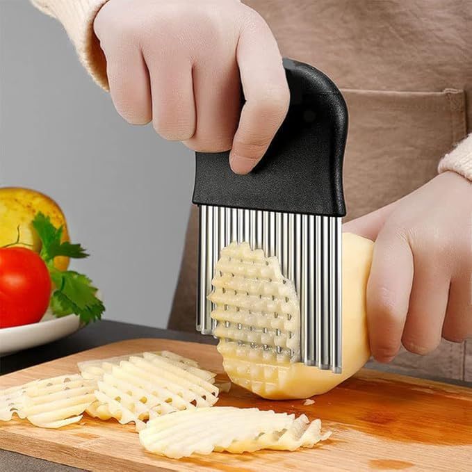 Crinkle%20Fries%20Cutter%20Knife%20with%20Handle%20Potato%20Slicer%20%E2%80%93%20Stainless%20Steel%20Crinkle%20Knife%20%E2%80%93%20Multifunctional%20Knife%20Wavy%20Edged%20Potato%20cutter%20%E2%80%93%20Wavy%20Chopper%20%E2%80%93%20Wavy%20Potato%20Slicer%20%E2%80%93%20Vegetable%20&%20Fruit%20Wavy%20knife%20-%20Image%208