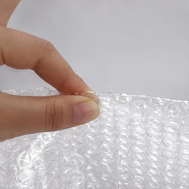 Bubble%20Wrap%20Sheet%20Plastic%20Wrapping%20Sheets%20For%20Packing%20Wrapping%20(10%20feet%20by%201%20meter)%20-%20Image%203