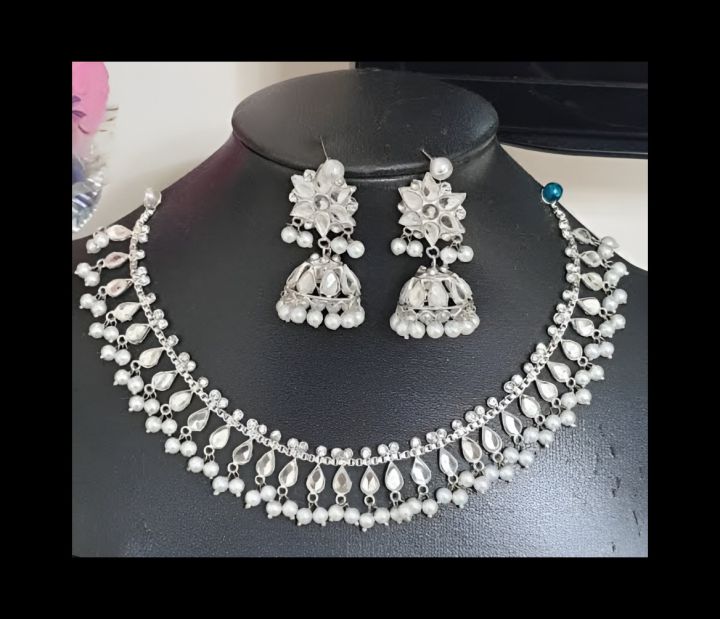 Kundan%20Excellence:%20Choukar%20Set%20with%20Jhumki%20Neckless%20in%20Available%20in%20%2003%20Colors%20(Golden,%20Multi,%20and%20Silver)%20Variations%20-%20Image%203