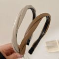 Korean Style Swivel PU Leather Bando, Retro Simple Anti-slip Headband Hair Accessory for Women. 