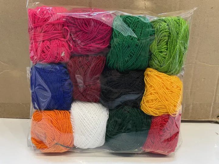 Al%20Saeed%20Wool%20Embroidery%202ply%20Woolen%20Yarn%20Thread%20Pack%20(12pcs)%20-%20Image%205