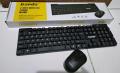 W500 Banda 2.4 GHz Wireless Combo Keyboard Mouse. 