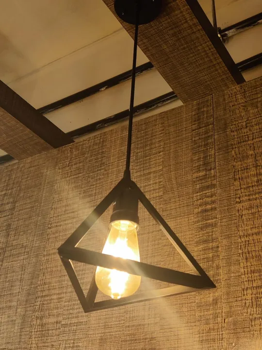 Triangle%20Lamp%20Indoor%20Unique%20Geometric%20Vintage%20Styled%20Bulb%20Fixture%20Hanging%20Ceiling%20Warm%20Shade%20Black%20Aluminum%20Body%20Triangle%20Shaped%20Pendant%20Light%20-%20Image%205
