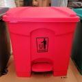 Dustbin with paddle - 30 Liter Dustbin, garbage and recycling bin for outdoor, home, kitchen, restaurants and other purposes - 30 litter dustbin with paddle- Paddle Bin. 
